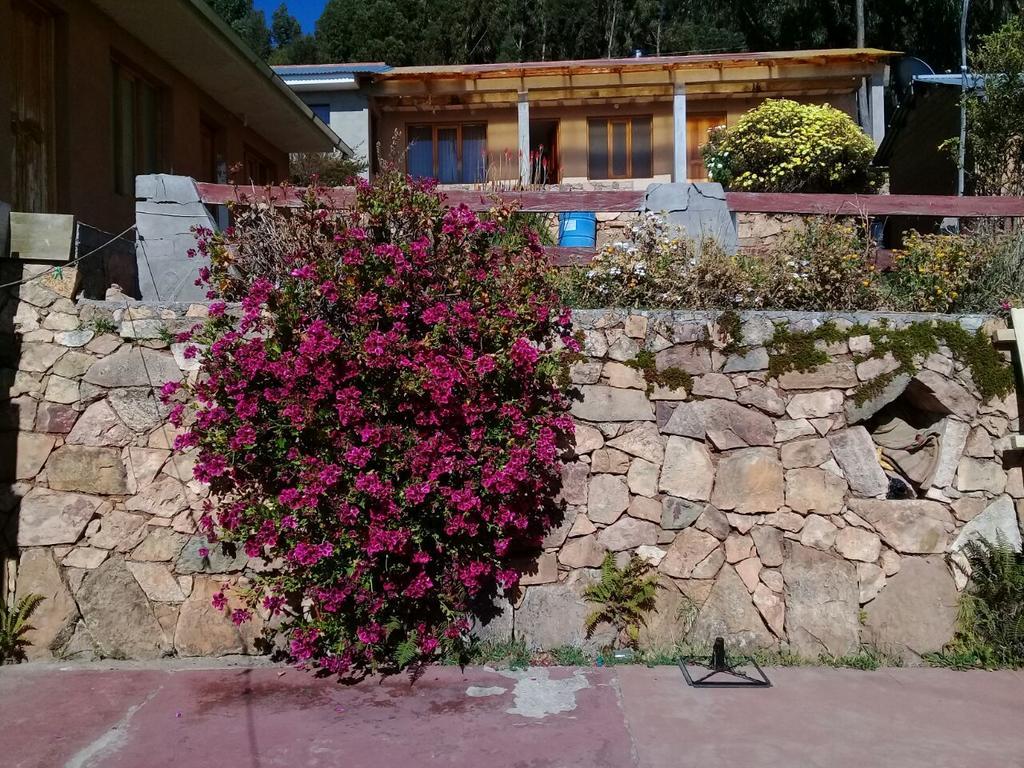 Hostal Tawri Isla del Sol Buitenkant foto